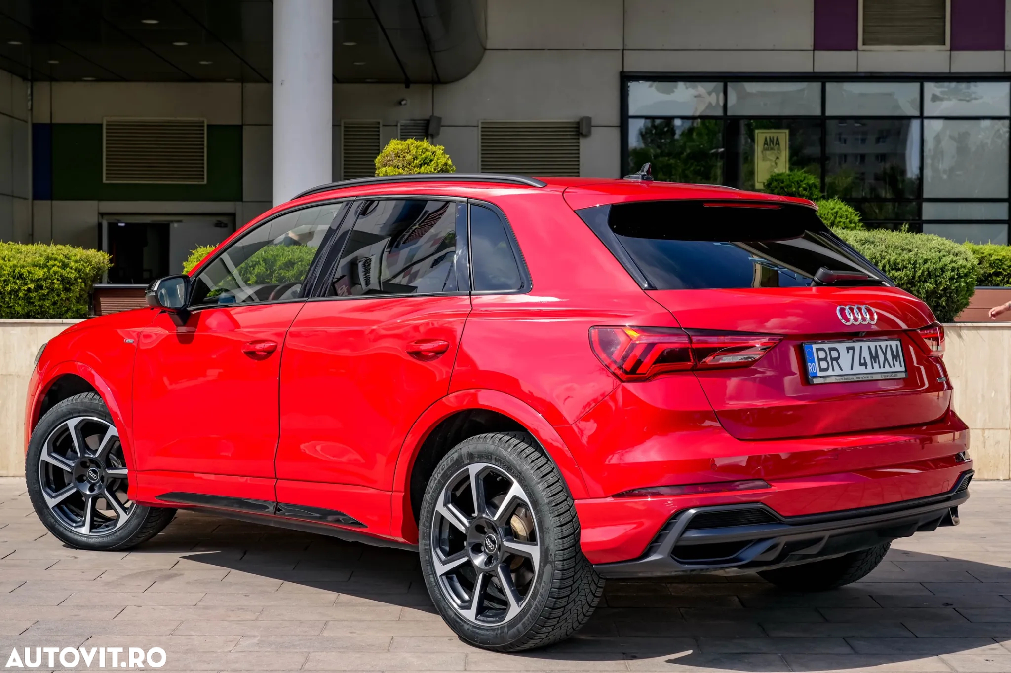 Audi Q3 Sportback 2.0 40 TFSI quattro S tronic S Line - 8