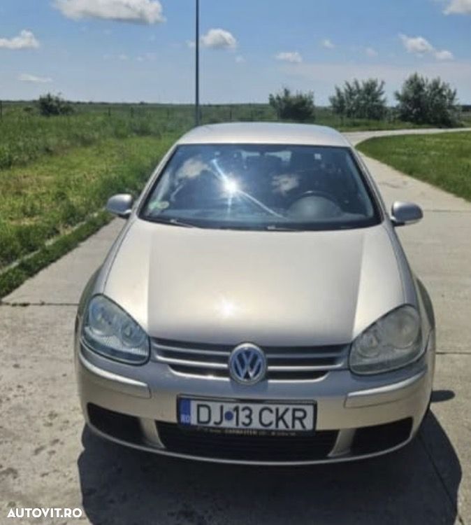 Volkswagen Golf 1.6 FSI Comfortline - 4