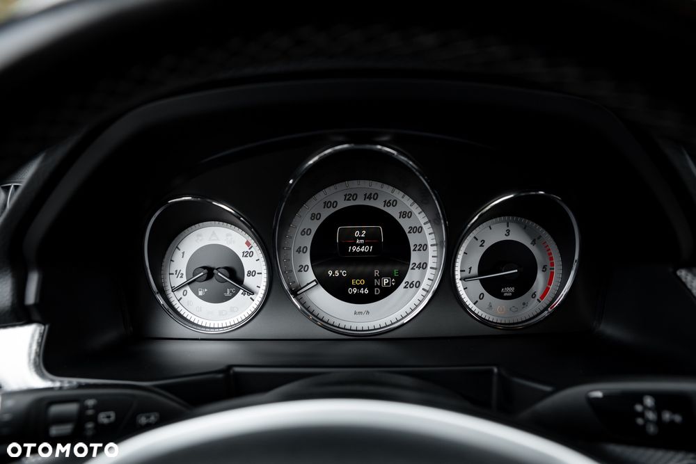 Mercedes-Benz GLK 220 CDI DPF 4Matic BlueEFFICIENCY 7G-TRONIC - 30