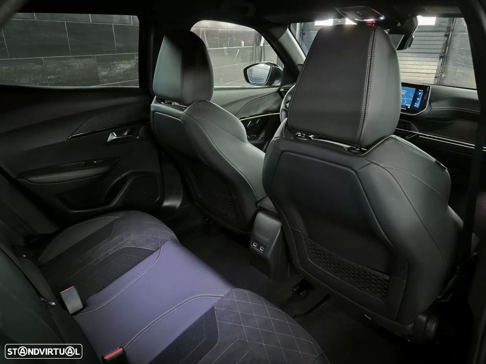 Peugeot 2008 1.5 BlueHDi GT Pack EAT8 - 30