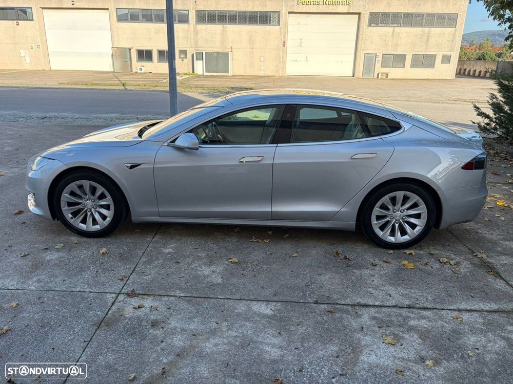 Tesla Model S 75D - 8