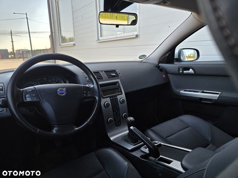 Volvo V50 2.0 Momentum - 18