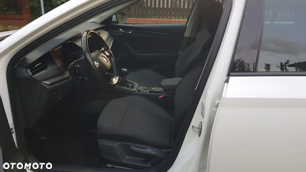 Skoda Octavia 2.0 TDI Edition Plus - 29