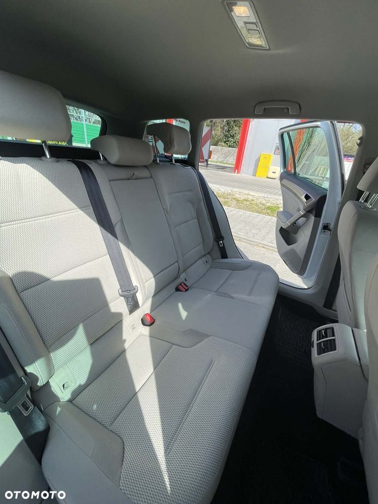 Volkswagen Golf 1.2 TSI BMT Comfortline - 17