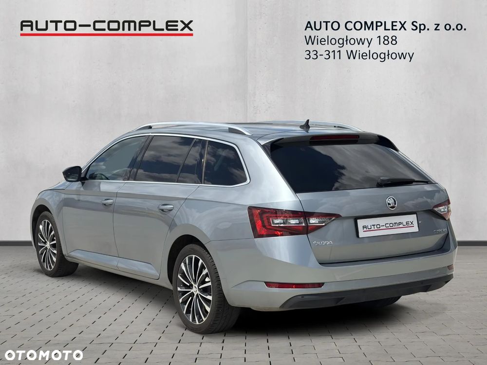 Skoda Superb 2.0 TDI Style DSG - 4
