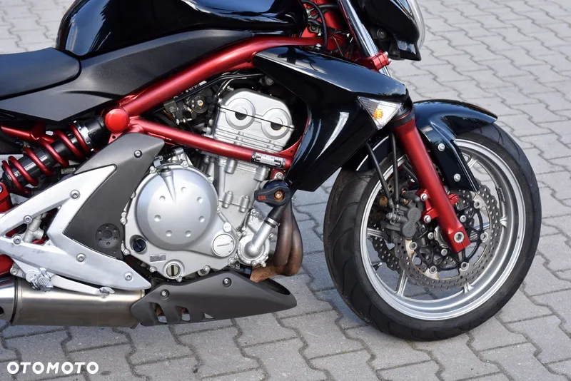 Kawasaki ER - 12