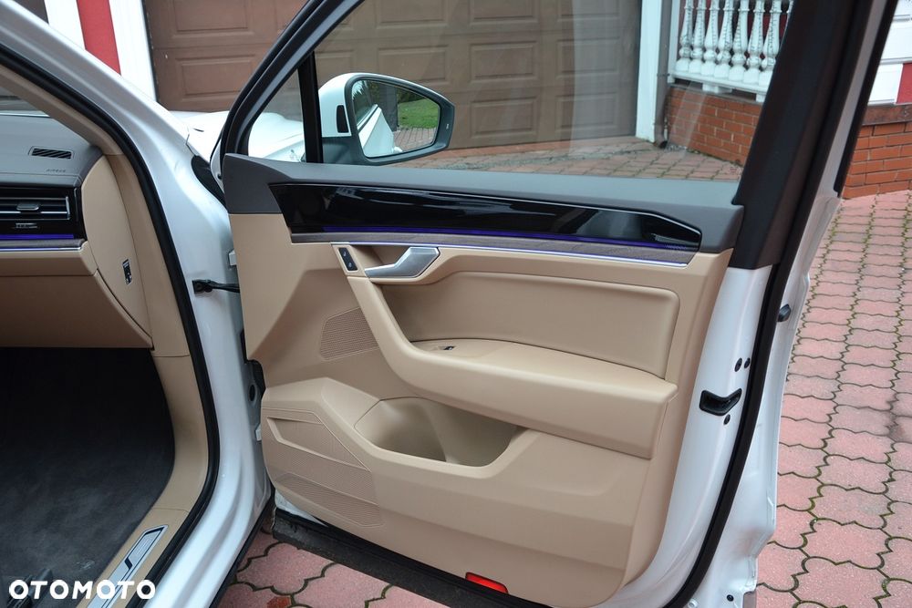 Volkswagen Touareg 3.0 V6 TSI OPF 4Motion Elegance - 29