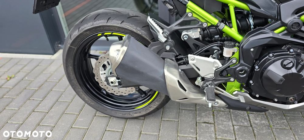 Kawasaki Z 900 - 13