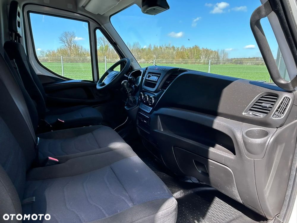 Iveco Daily 72C18 3.0 HPI Chłodnia Mroźnia 8 palet  **230V**Hakówka**Climatronic**Sprowadzony**2018R** - 16