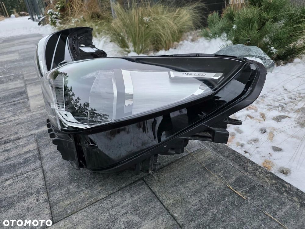BMW X1 U11 Lampy przód Full Led Adaptive 5A5BD47-02 5A5BD48-02 Srebne - 8