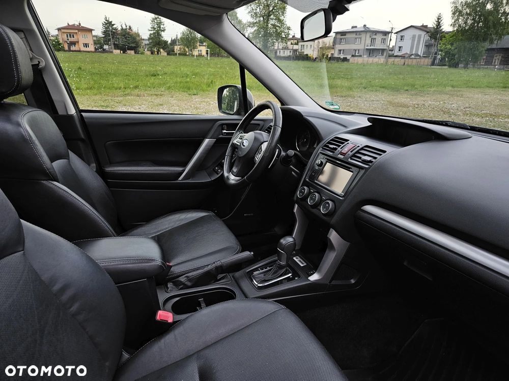 Subaru Forester 2.0XT Lineartronic Platinum - 8