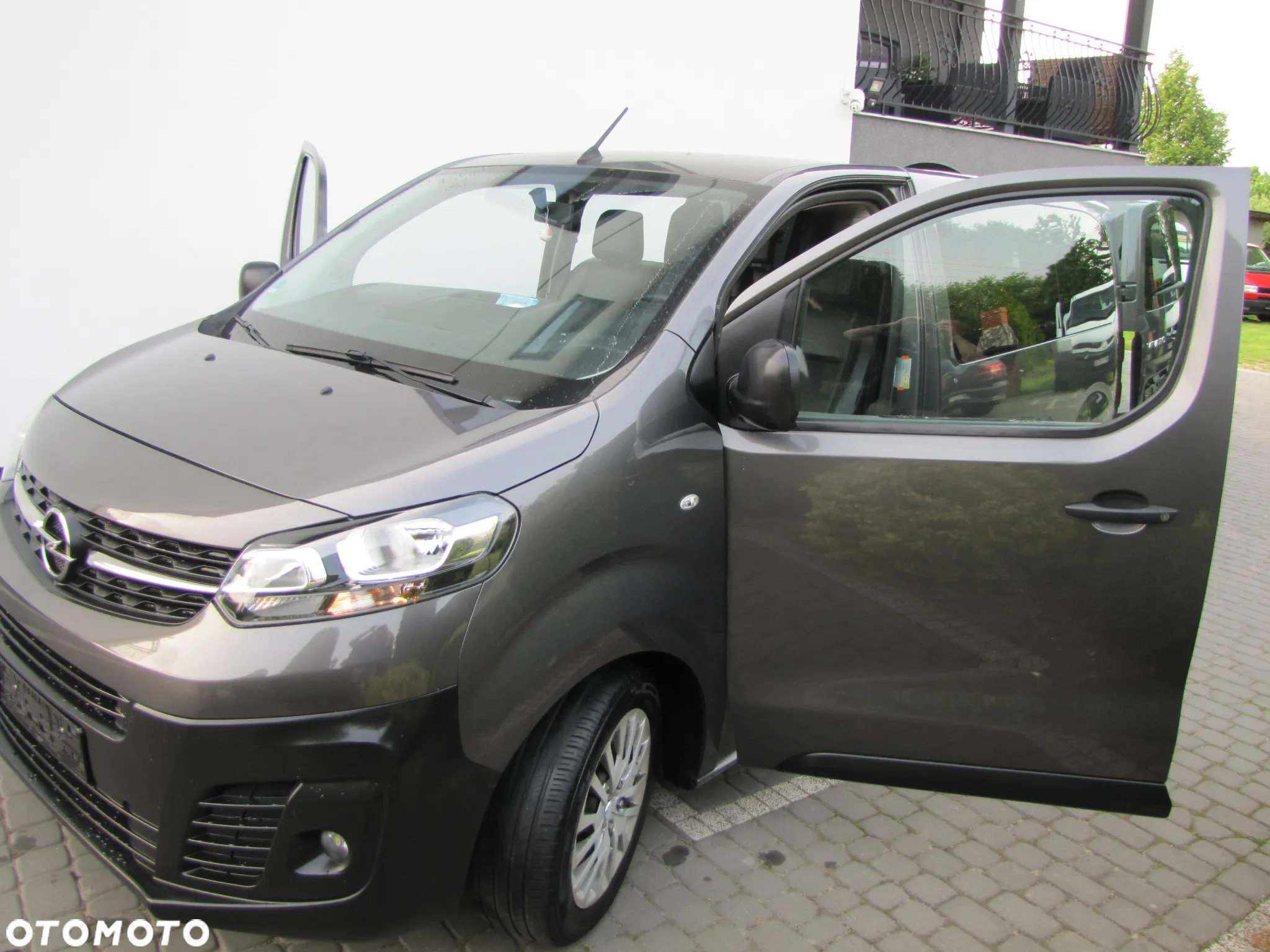 Opel Vivaro - 12