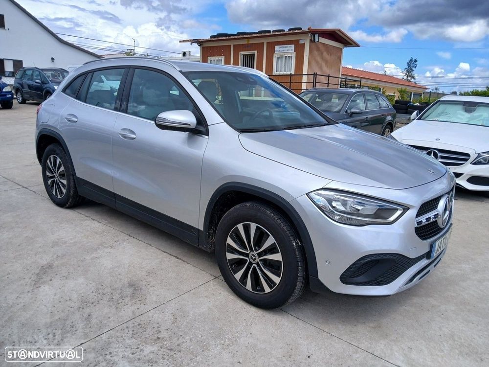 Mercedes-Benz GLA 250 e 8G-DCT - 5