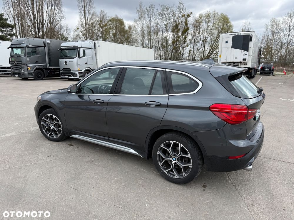 BMW X1 xDrive25i xLine sport - 3