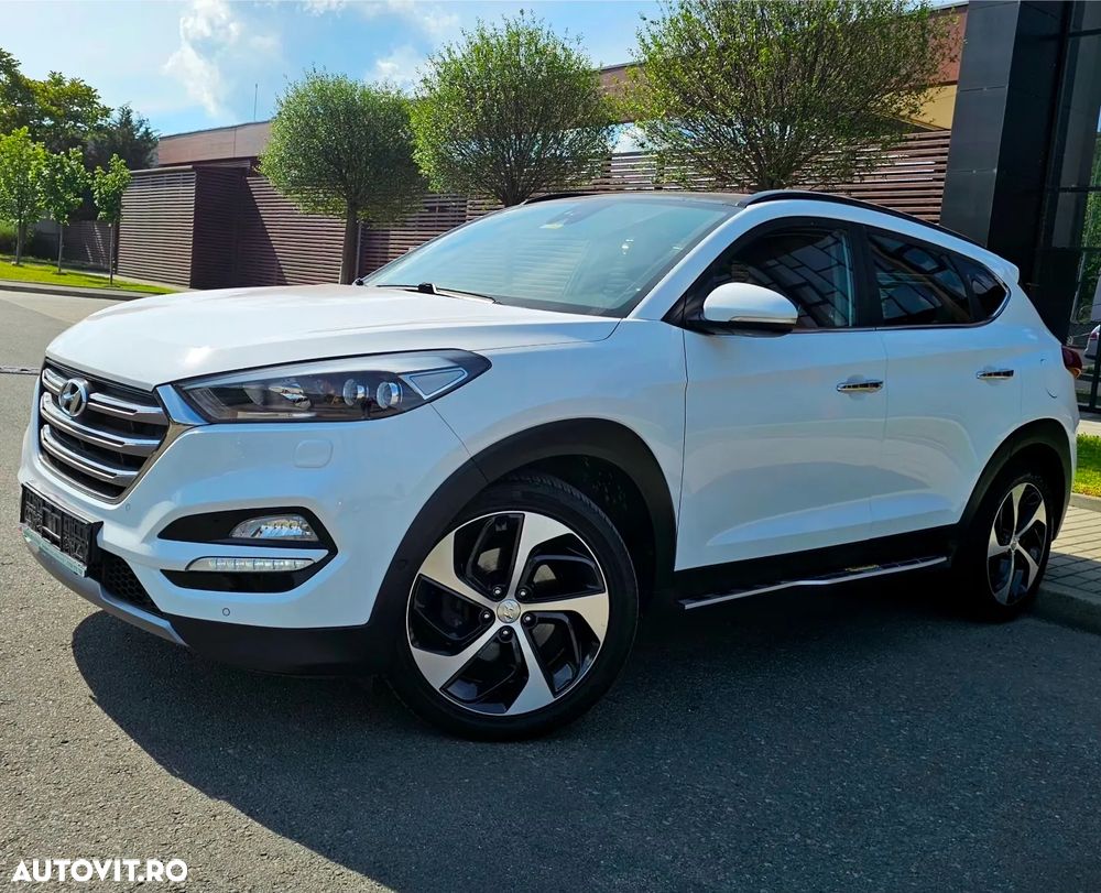 Hyundai Tucson 2.0 CRDI 4WD Automatik Premium - 23