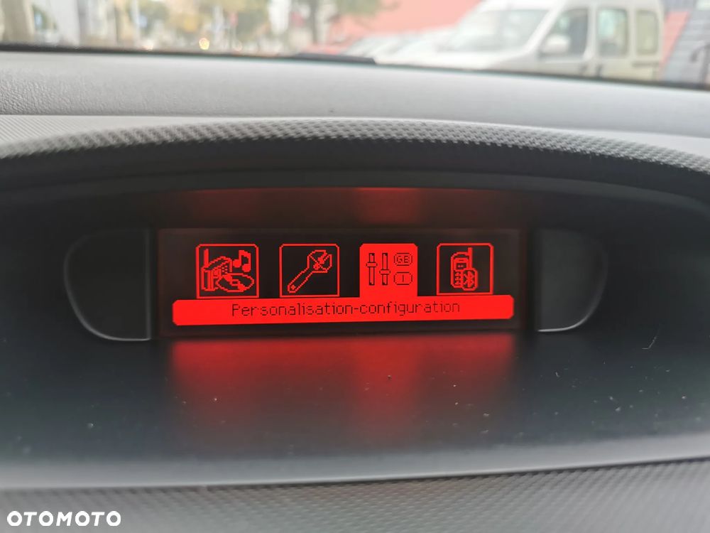 Peugeot 308 SW e-HDi FAP 110 Stop&Start Family - 22