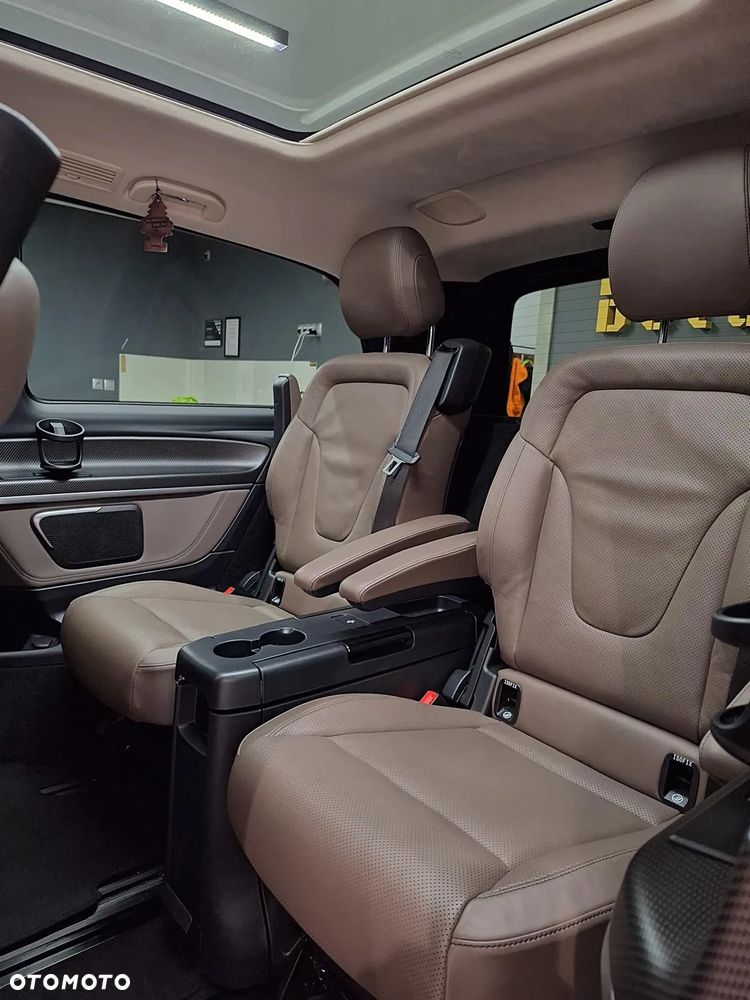 Mercedes-Benz Klasa V 300 d 4-Matic Exclusive 9G-Tronic (d³ugi) - 7