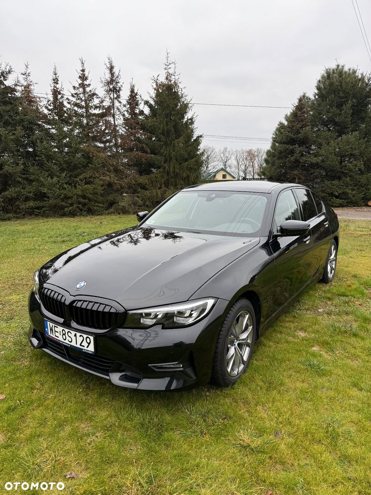 BMW Seria 3 320d Sport Line - 2