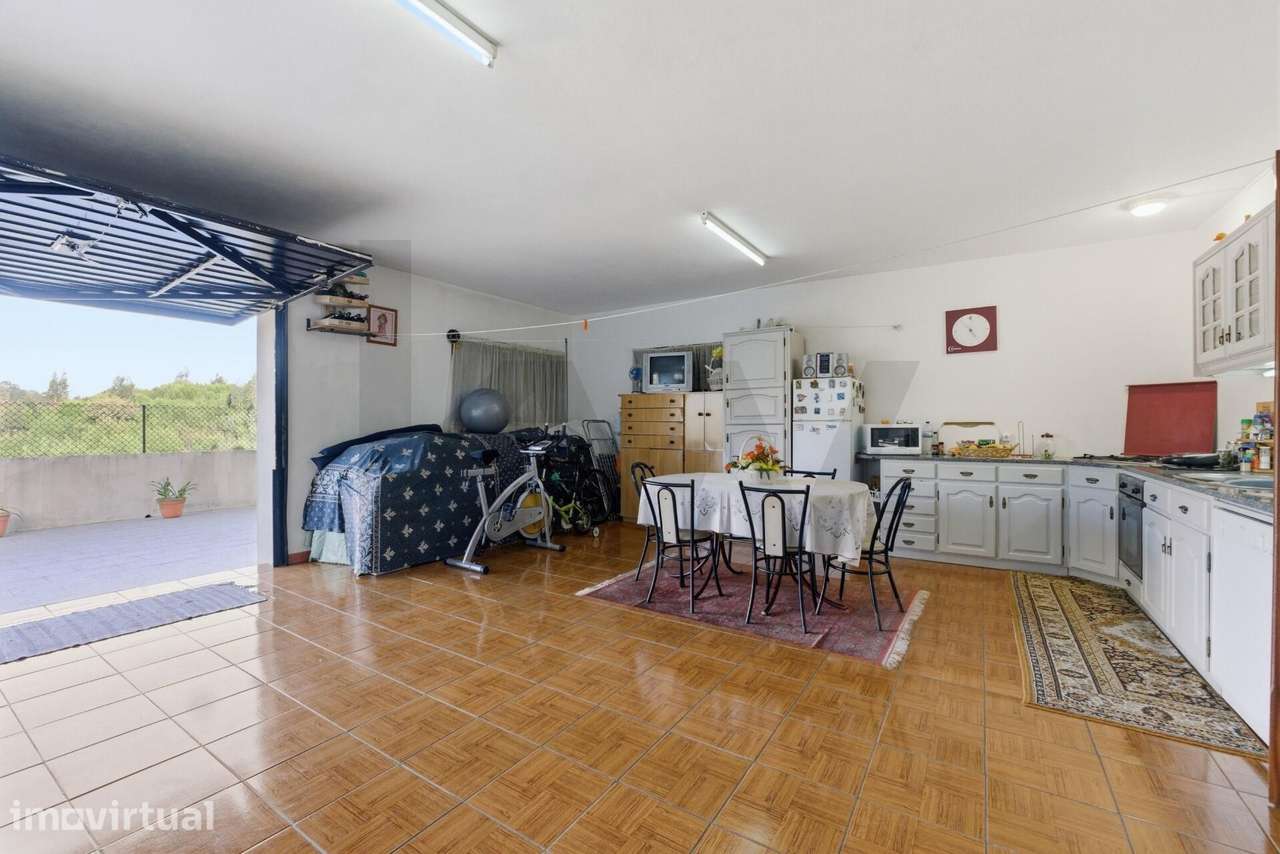 Moradia T3 em Paços de Brandão com Jardim, Terraço, Garagem e Vista pa - Grande imagem: 5/28