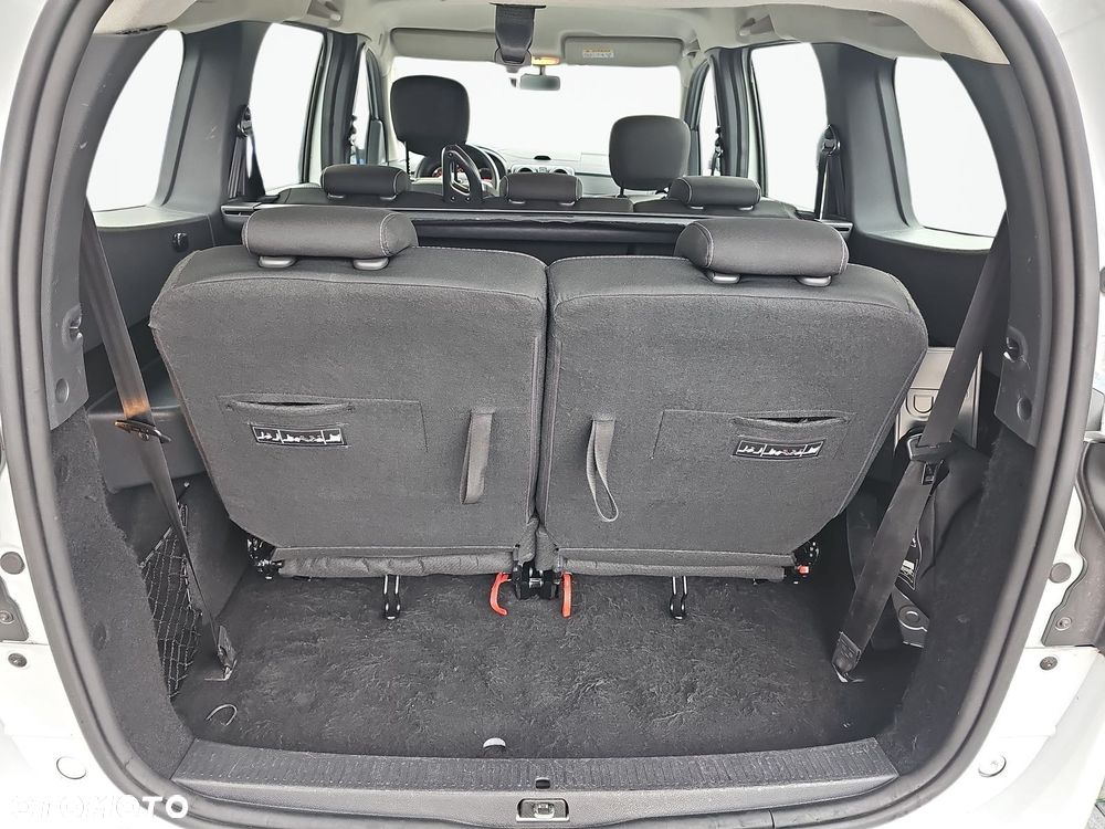 Dacia Lodgy 1.5 Blue dCi Stepway S&S - 27