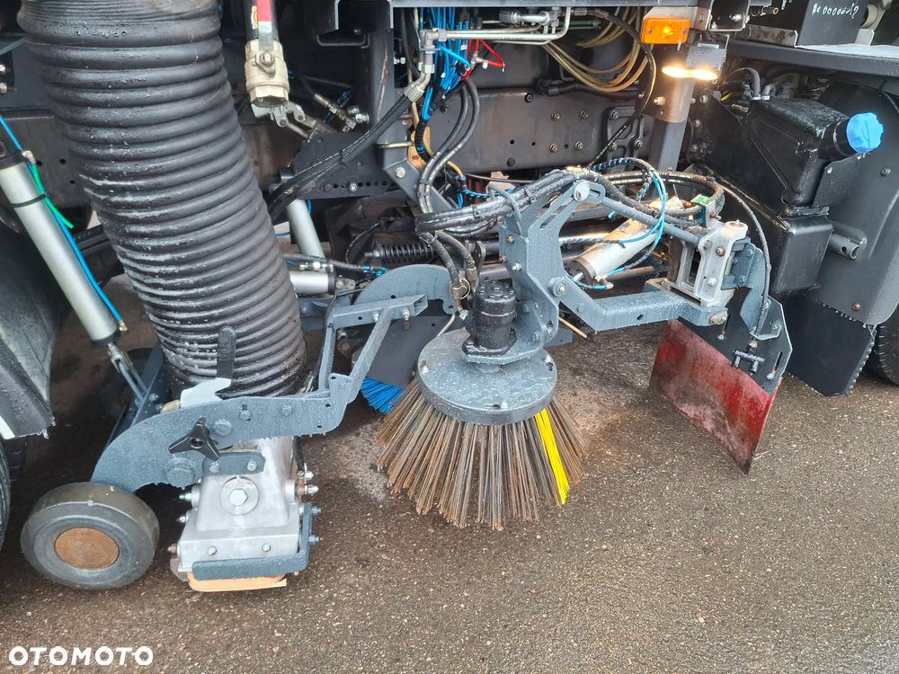 Renault Midlum 220 Zamiatarka Johnston Szczotki L/R Dodatkowy Silnik EUnited PM10 2014r Rura Do Liści - 10