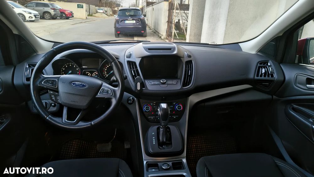 Ford Kuga 1.5 EcoBoost 4WD Aut. Trend - 6