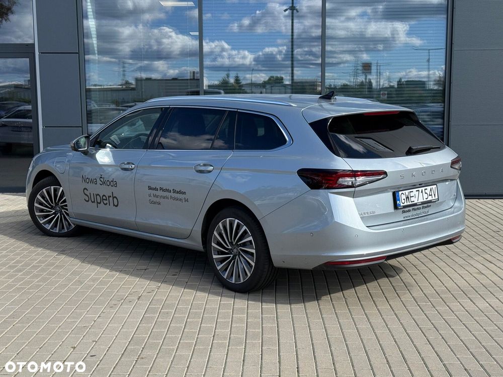 Skoda Superb 1.5 TSI L&K DSG - 5