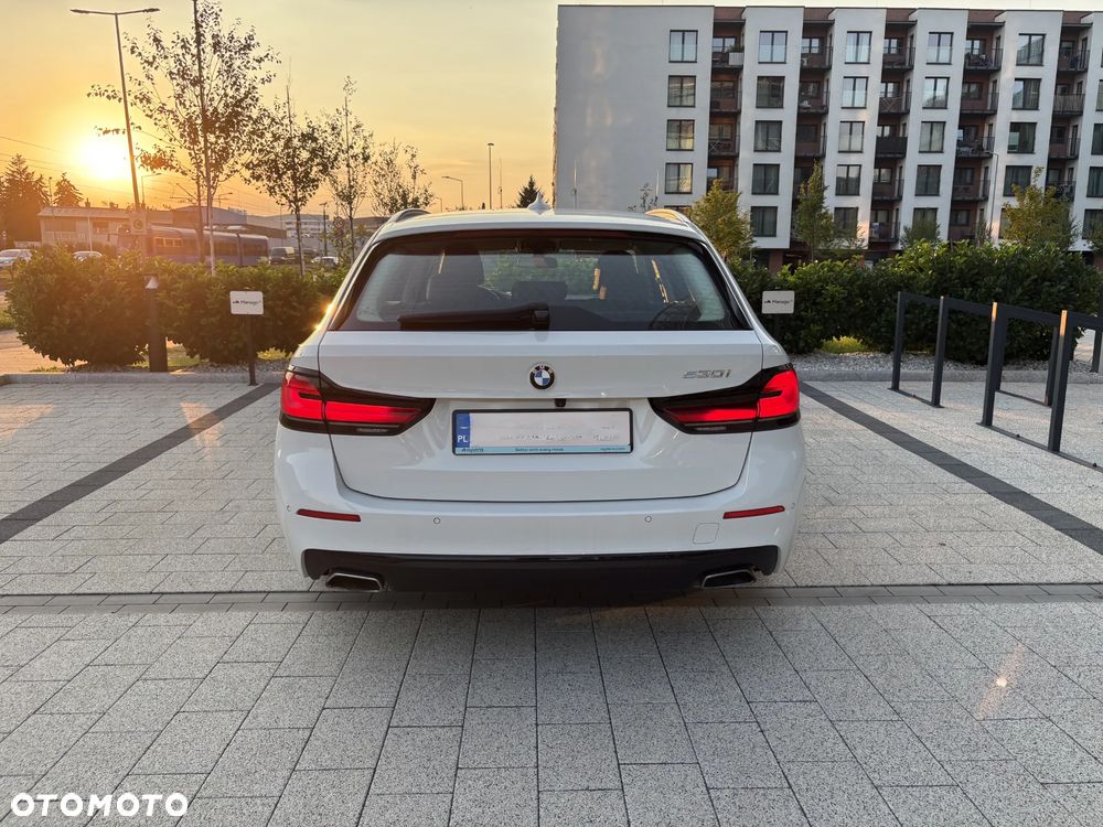 BMW Seria 5 530i mHEV Luxury Line sport - 10