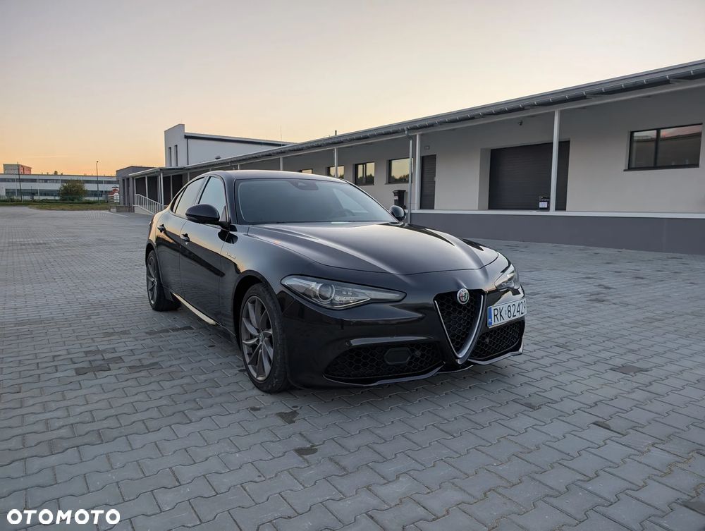 Alfa Romeo Giulia - 4