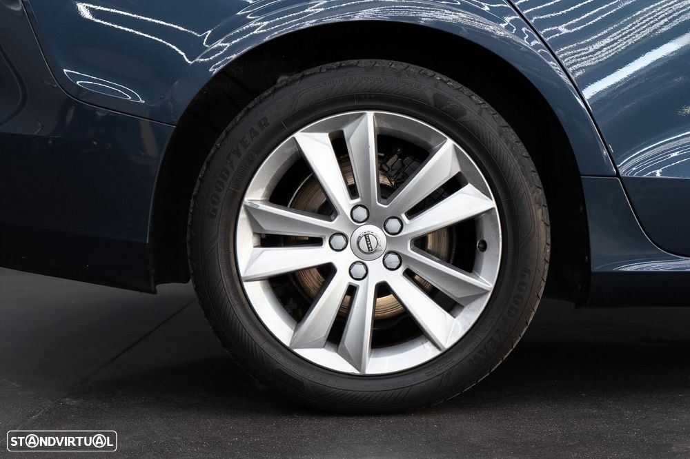 Volvo V60 2.0 D3 Momentum - 14