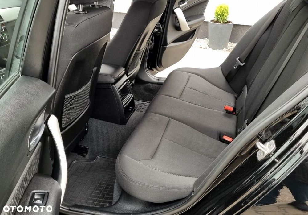 BMW Seria 1 - 23
