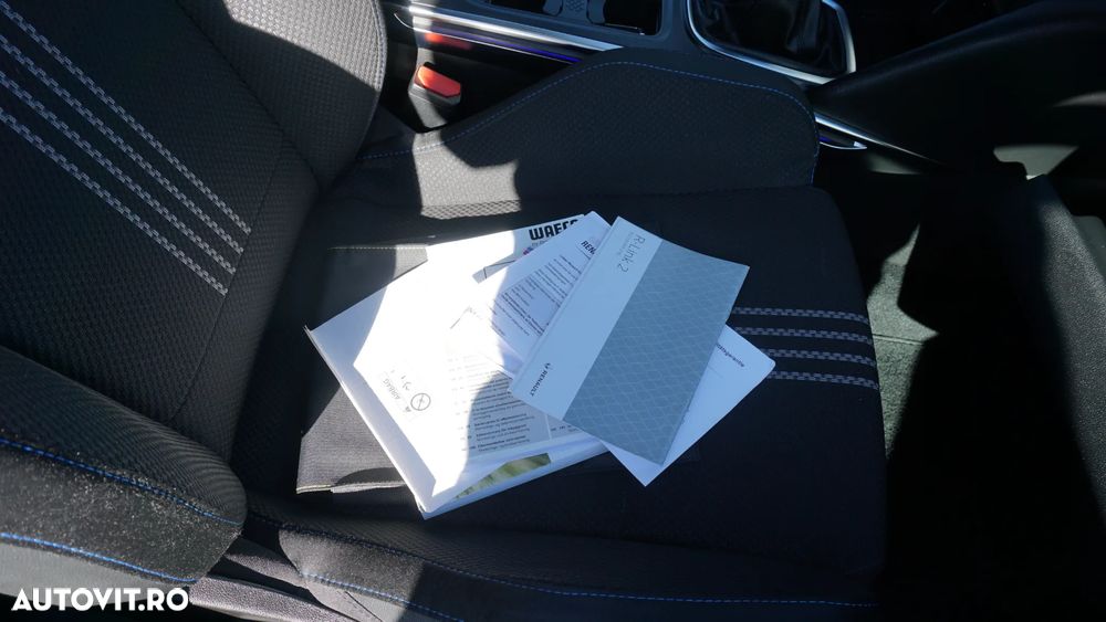 Renault Megane ENERGY TCe 130 GT LINE - 31