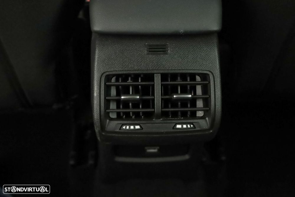 Citroën C4 1.2 PureTech Plus EAT8 - 22