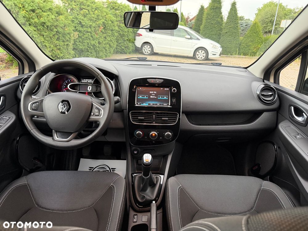 Renault Clio 1.2 16V Limited EU6 - 13
