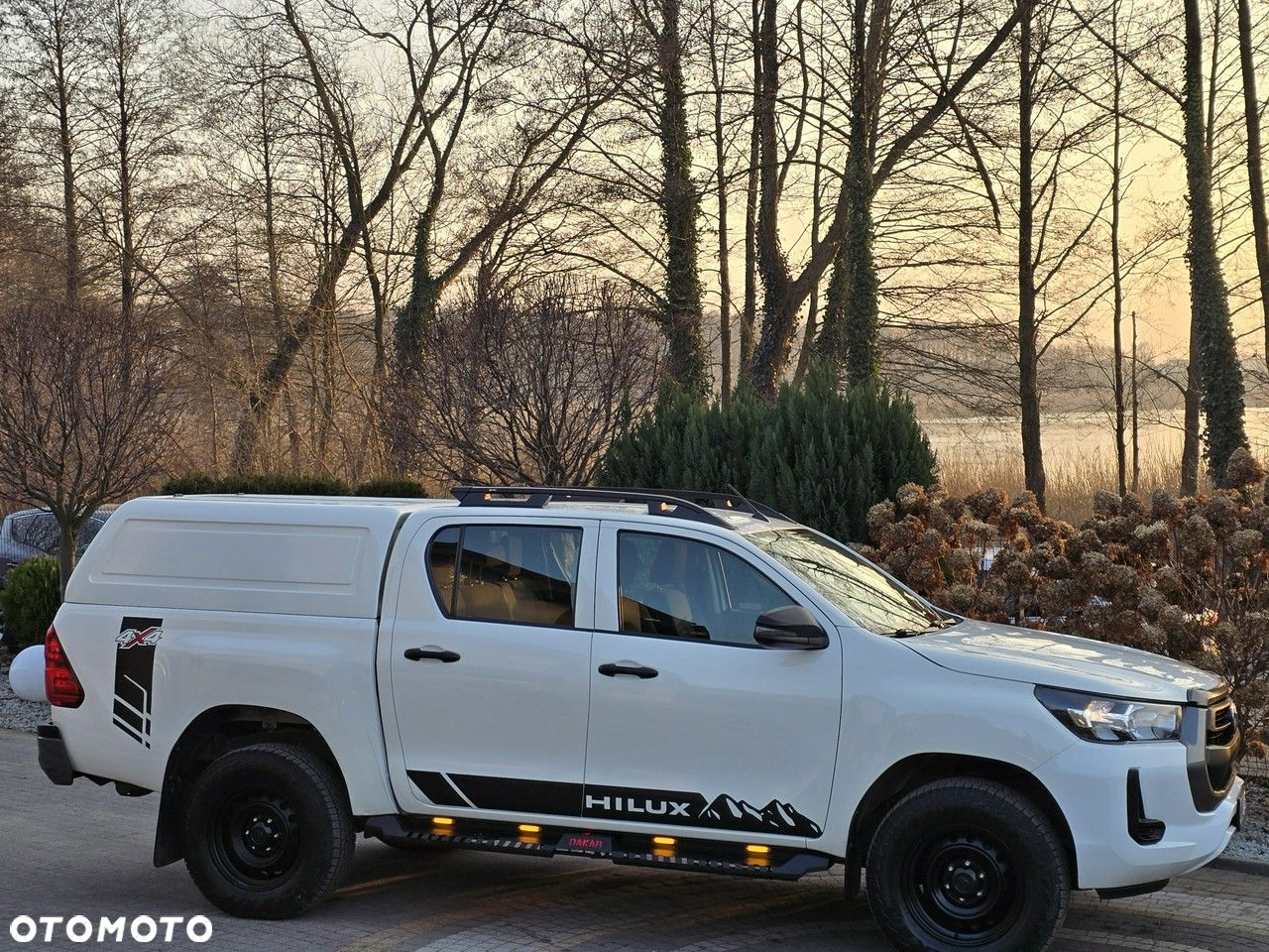 Toyota Hilux - 23