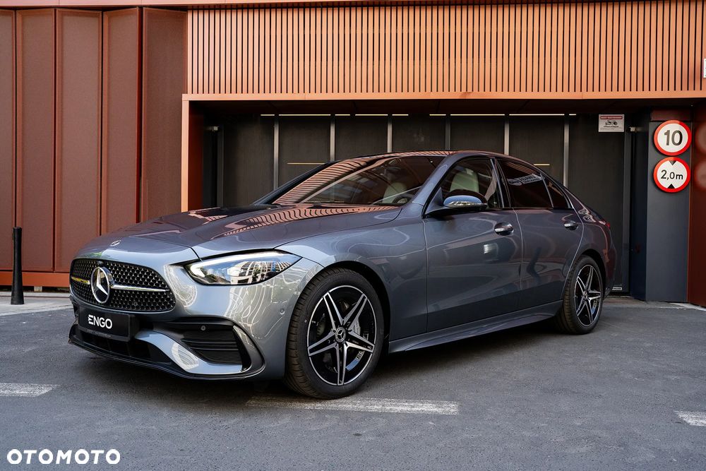Mercedes-Benz Klasa C 200 mHEV 4-Matic AMG - 10