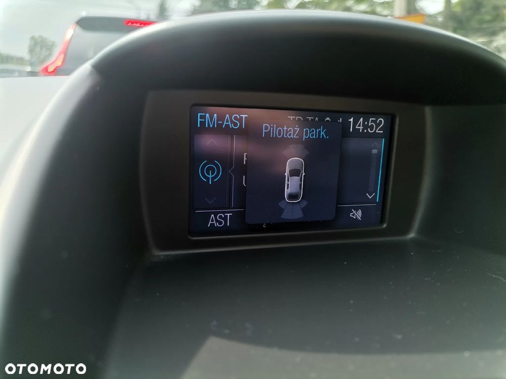 Ford Fiesta 1.0 Gold X EU6 - 11