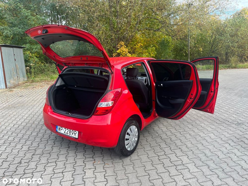 Hyundai i20 - 19