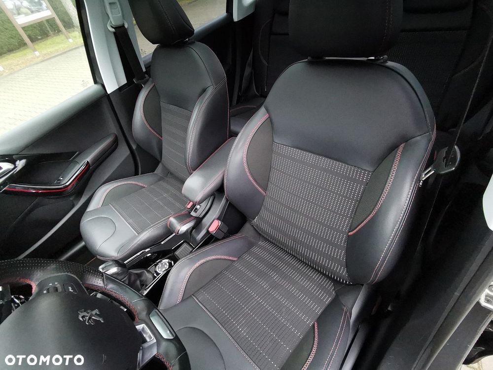 Peugeot 2008 1.5 BlueHDi GT Line S&S - 19