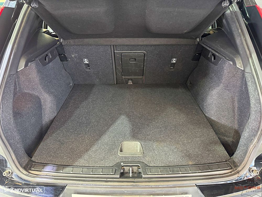Volvo XC 40 Recharge Extended Range Plus - 11