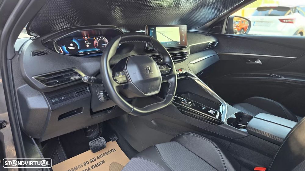 Peugeot 3008 1.2 PureTech Allure Pack EAT8 — fotografia 14