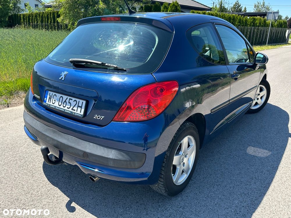 Peugeot 207 1.4 16V Trendy - 29