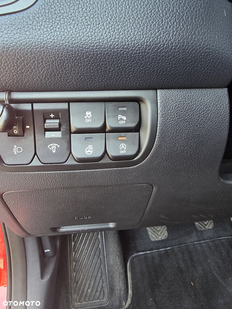 Kia Rio 1.4 L - 15