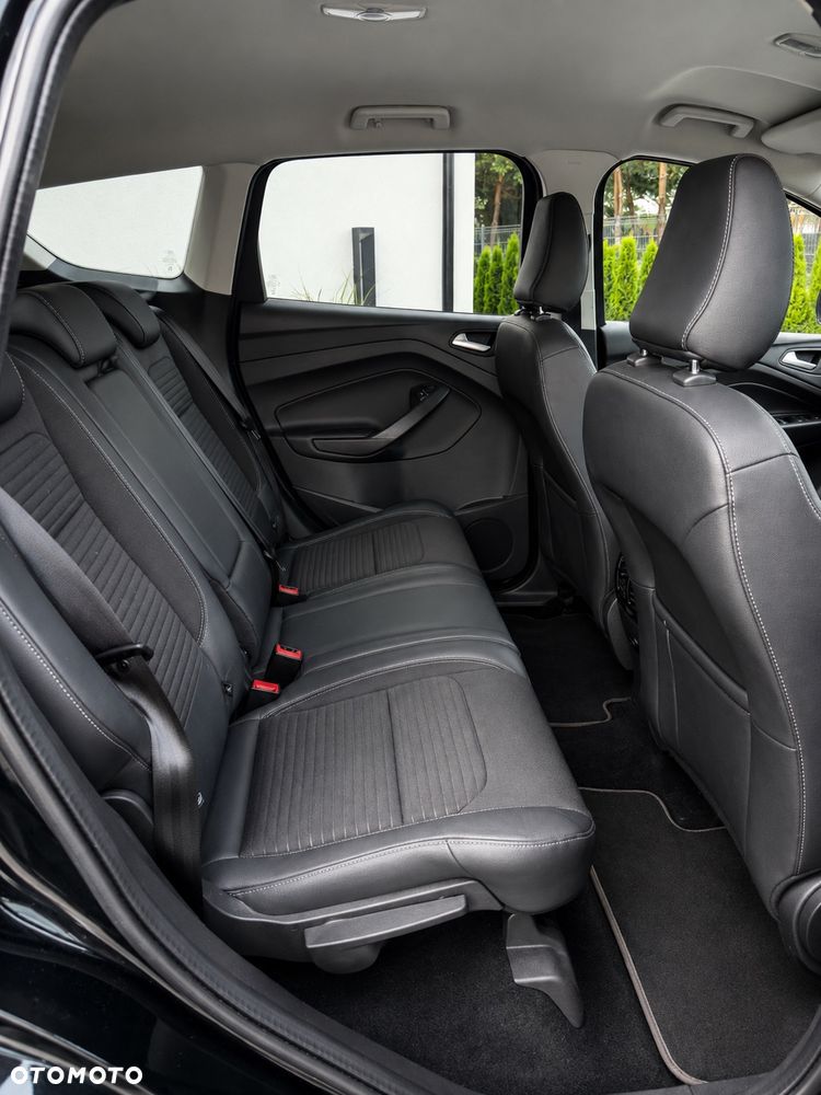 Ford Kuga 2.0 TDCi FWD Titanium - 16