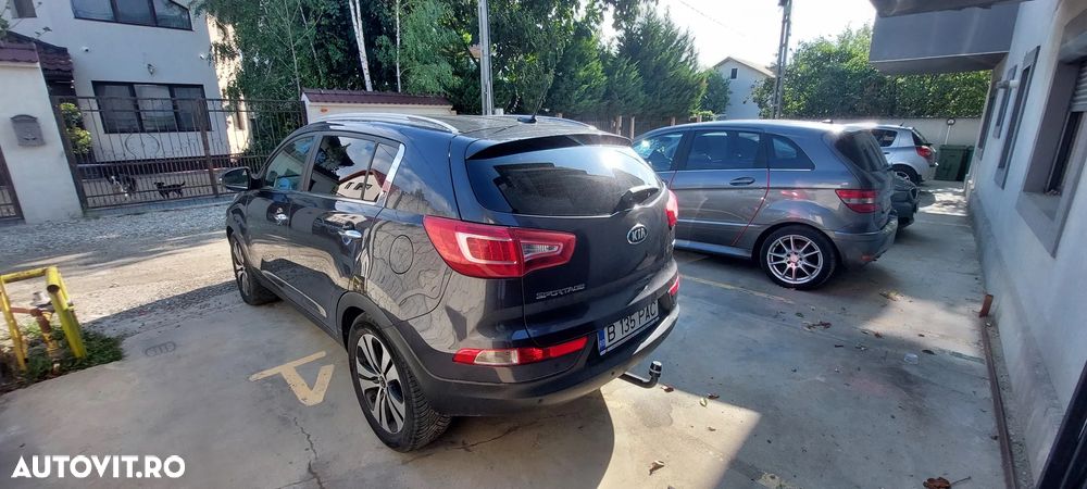 Kia Sportage 2.0 CRDI 4WD Automatik Dream-Team Edition - 5