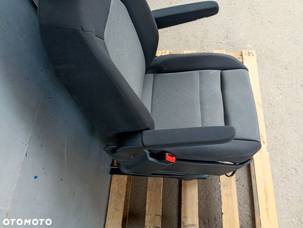fotel kierowcy pneumatyczny siedzenie lewe vw crafter II 7c man tge 2018-2026r europa - 20