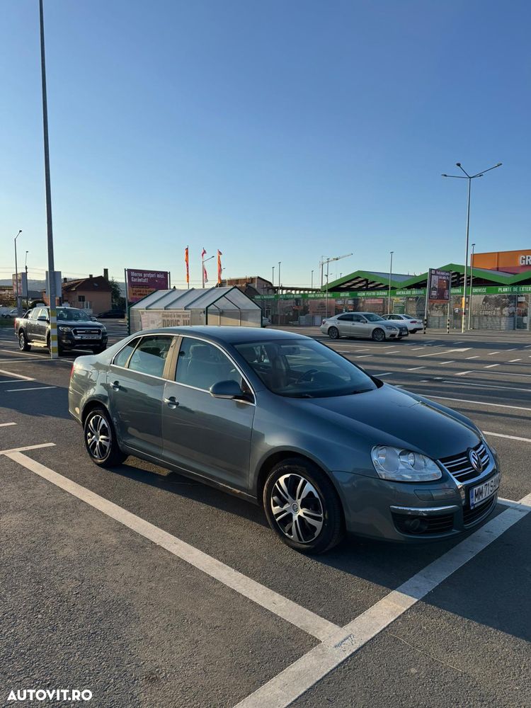 Volkswagen Jetta 1.6 Comfortline - 1