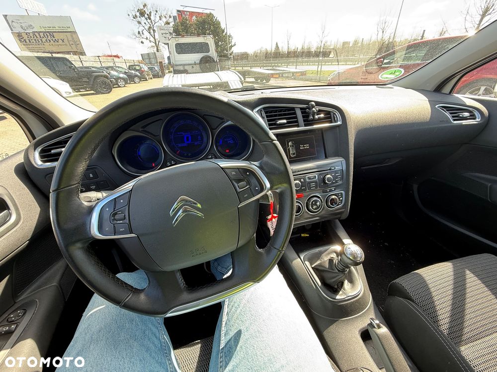 Citroën C4 e-HDi 115 Selection - 9