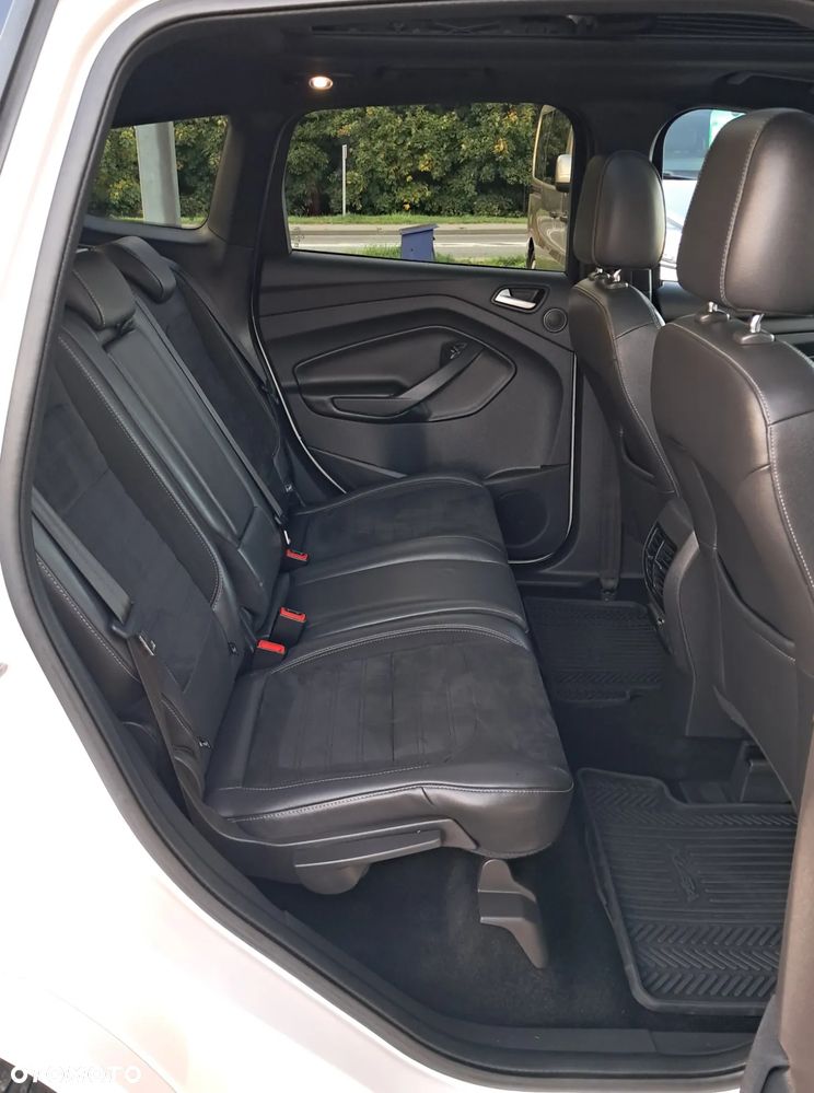 Ford Kuga 2.0 TDCi 4x4 ST-Line - 13