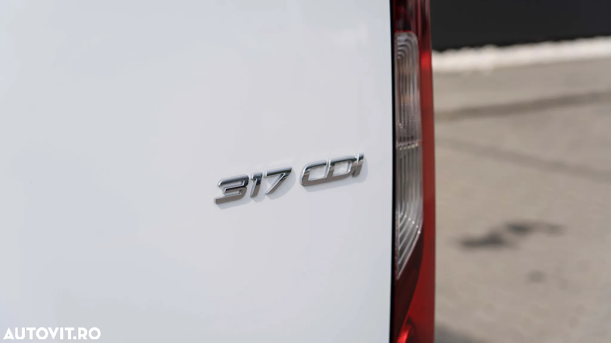 Mercedes-Benz Sprinter - 11